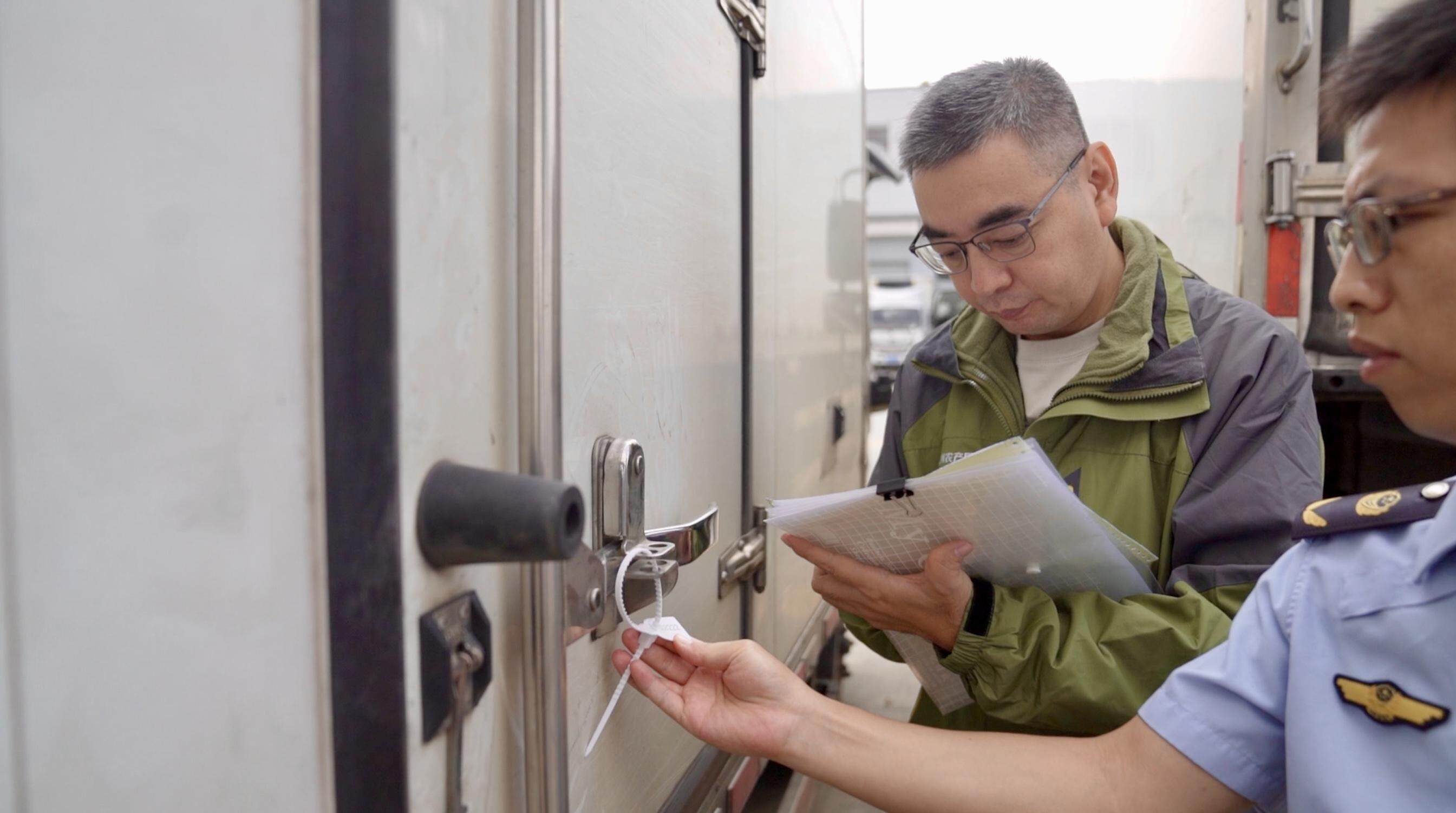 果蔬会送进, 四万名运动, 这里俨然一 果蔬会送进, 四万名运动, 这里俨然一