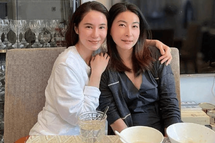 网友热议, 郭晶晶出席, 优雅与高级